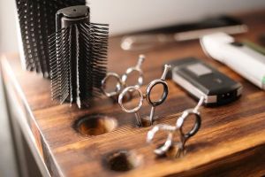 commerce de salon de coiffure à remettre en suisse Romande 
